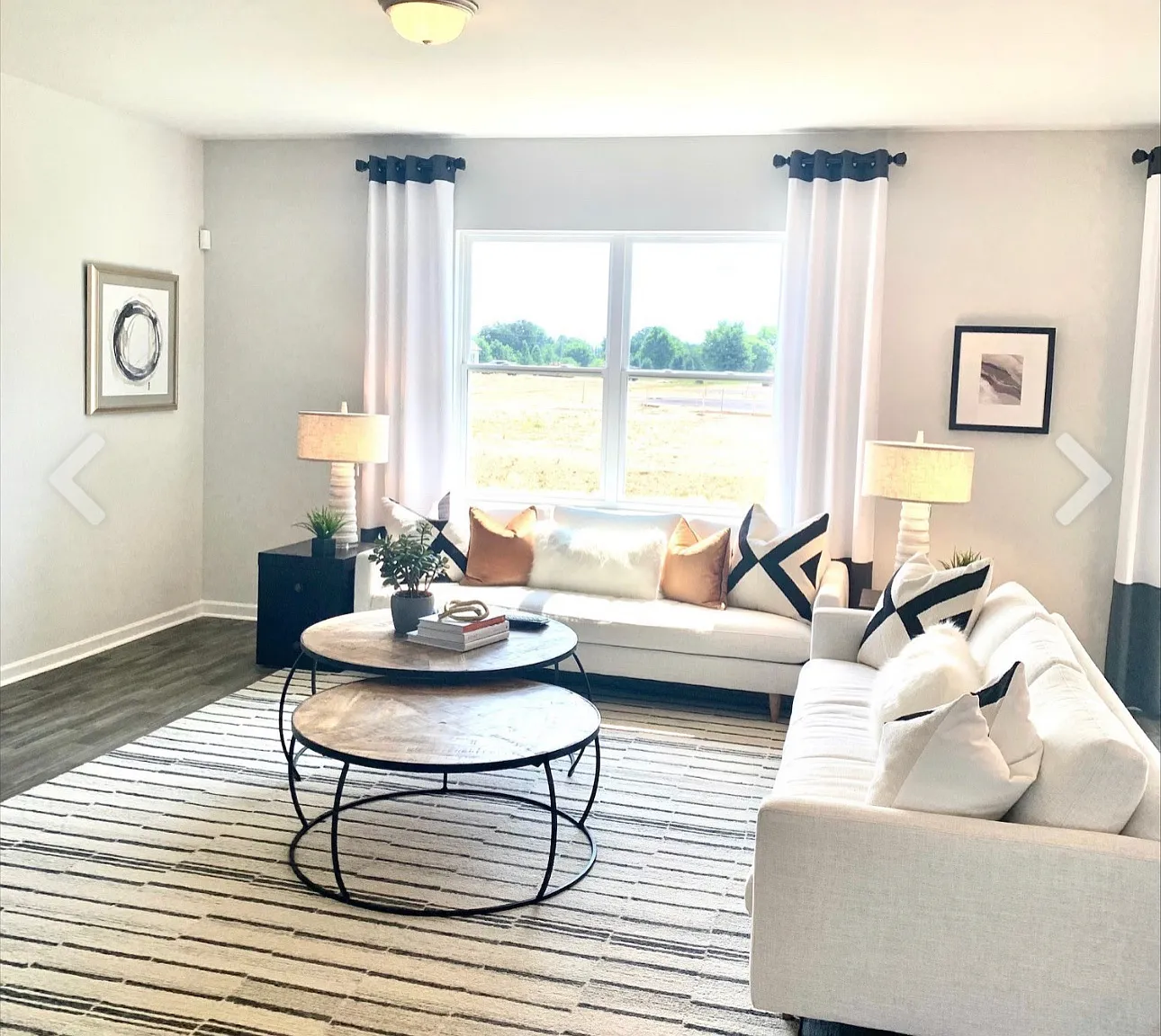 4 bed, 2.5 bath, 2518 sqft, $2,400 — Photo 4