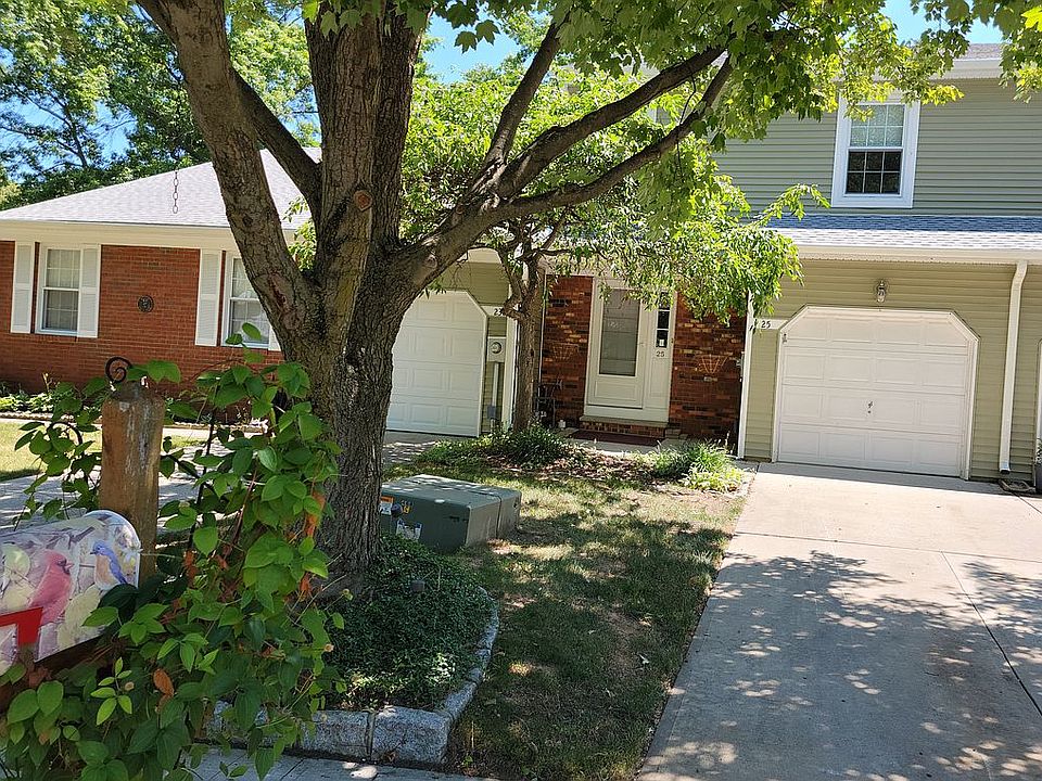 1st image of 25 Oak Ln