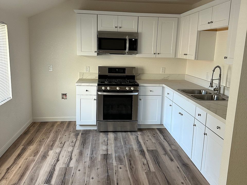 2nd image of 6827 8th Ave
