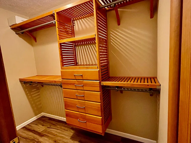 Walk-in closet
