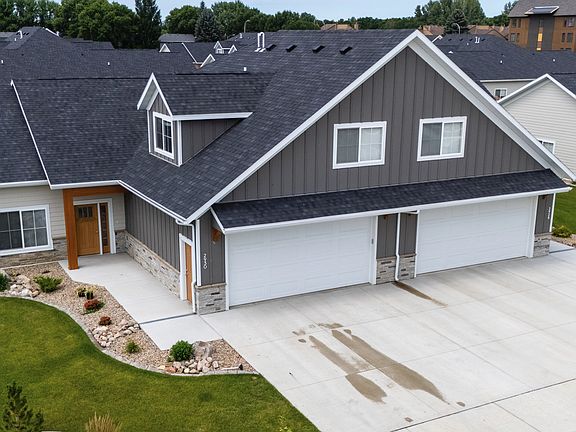 The Earl Twin Homes