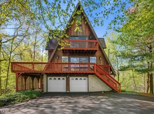 14 Old Stagecoach Rd, Andover, NJ 07821