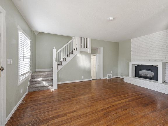 4th image of 1033 E Pine Ave