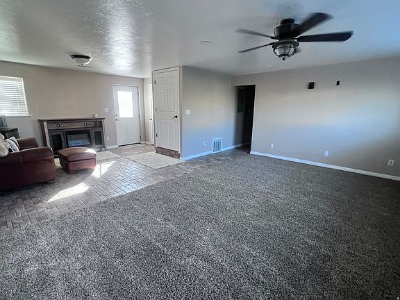3rd image of 2815 W Gordon Creek Rd