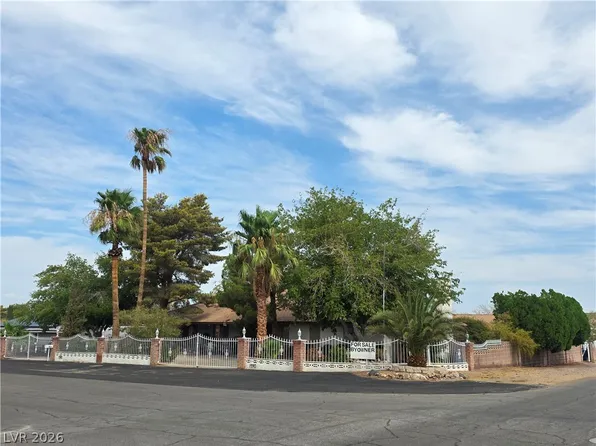 1590 Palomino Dr, Henderson, NV 89002