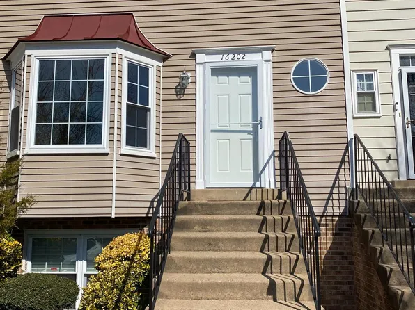 16202 Taconic Cir, Dumfries, VA 22025