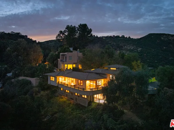 20634 Medley Ln, Topanga, CA 90290