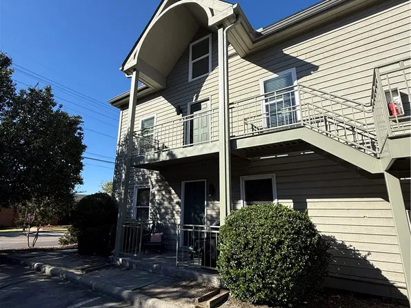 544 W Magnolia Ave APT 8, Auburn, AL 36832