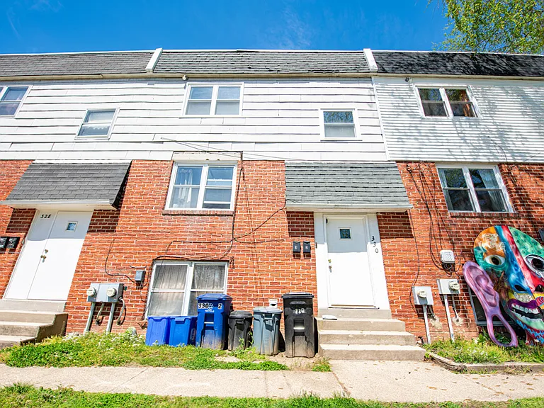 330 Hermitage St #2 — Photo 5