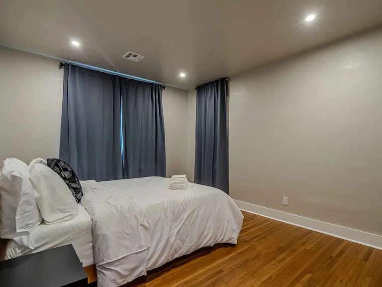 4103 S Madison Pl — Photo 25