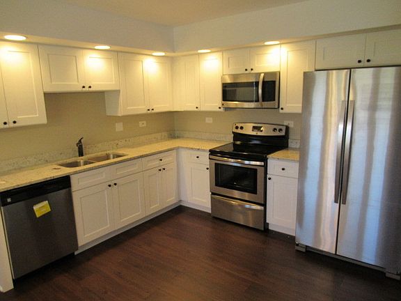 2nd image of 36785 N Eastmoor Ave