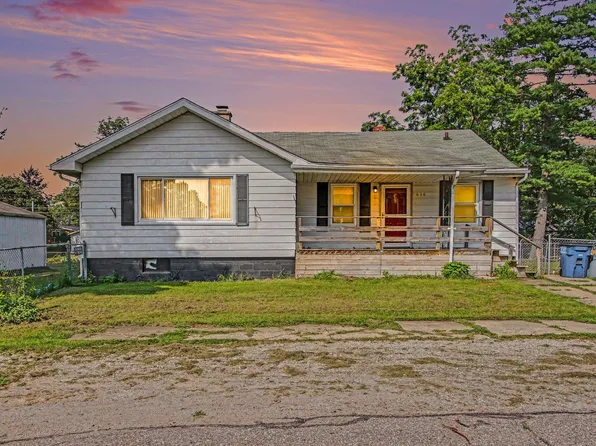 626 Gladys St, Michigan City, IN 46360