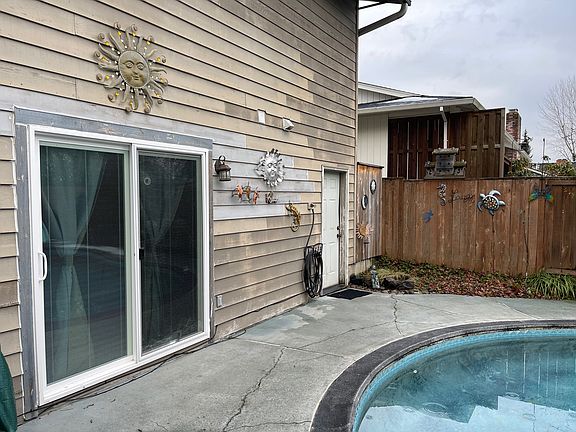 3rd image of 4850 NW Neskowin Ave