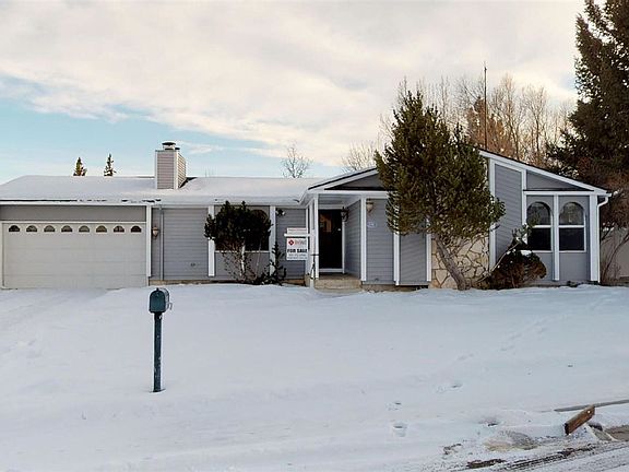 2nd image of 190 Grand View Dr