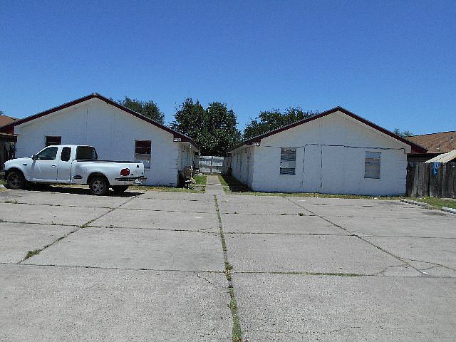 2nd image of 3100 Highland Ave