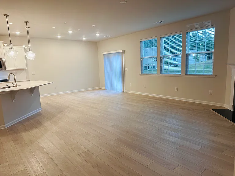 214 Hamptons Cove Rd — Photo 11