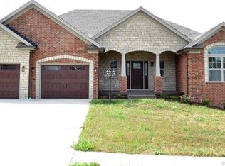 7007 Windsong Ct, Georgetown, IN 47122