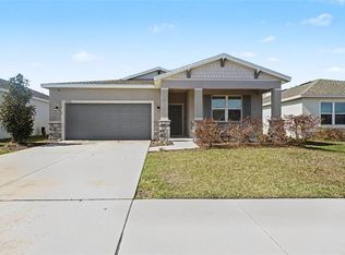 2735 Rowan St, Tavares, FL 32778