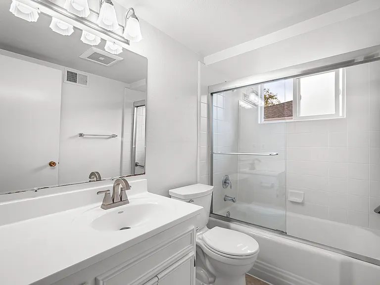 661 Harvard Ave — Photo 16