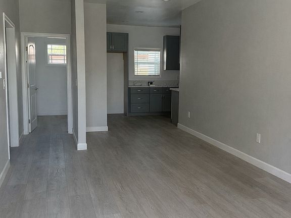 2nd image of 1529 W Saint Anne Pl