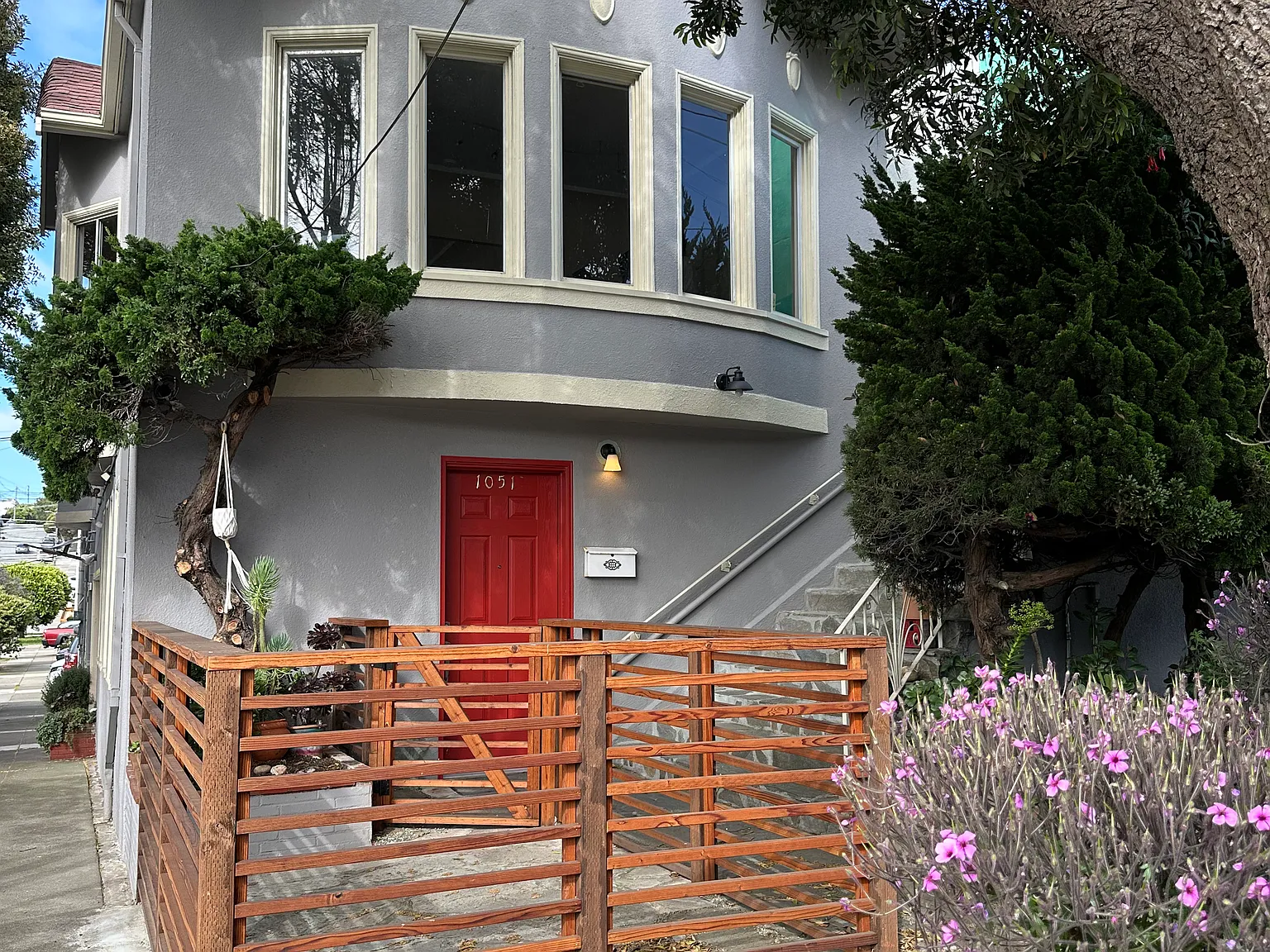 1 bed, 850 sqft, $3,250 — Photo 1