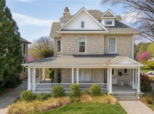 607 N Main St, Mount Airy, NC 27030