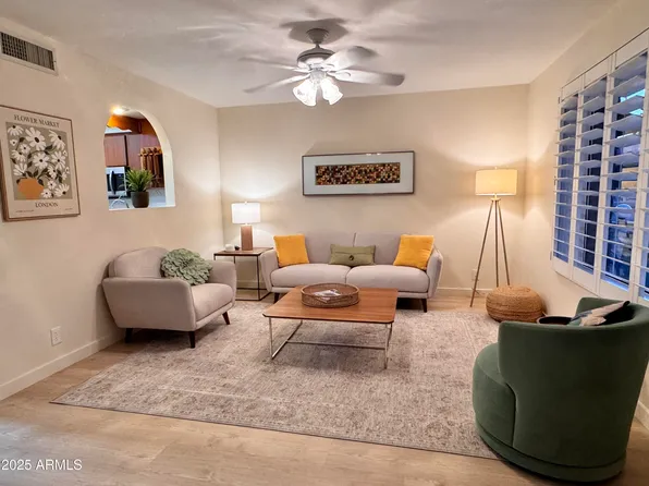 2064 S FARNSWORTH Drive #93, Mesa, AZ 85209