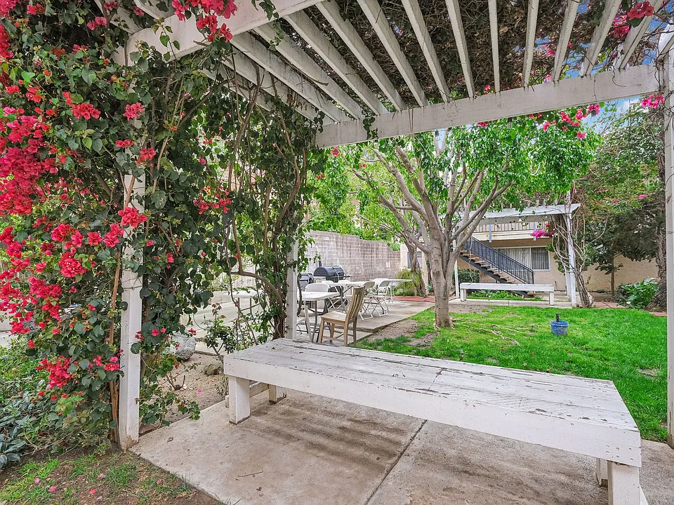 Ramona Garden Apartments