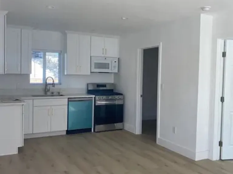 10920 Lillian Ln — Photo 17