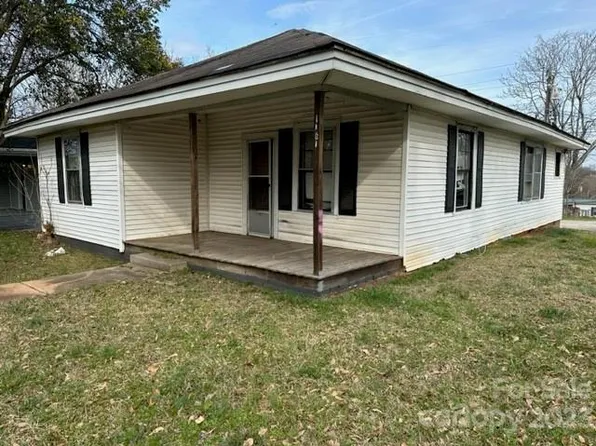 1261 Springdale Rd, Lancaster, SC 29720