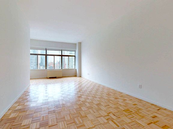 3rd image of 90 Washington St APT 16H
