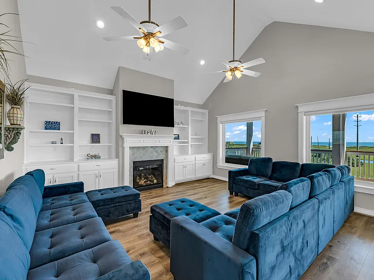25043 Sausalito Dr — Photo 4