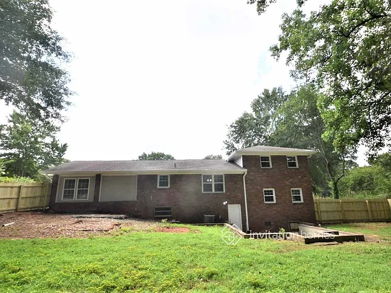 1634 E Lake Dr — Photo 9