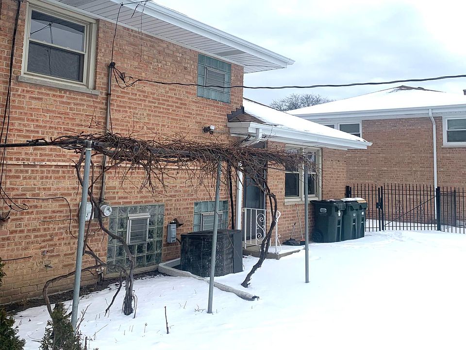 1st image of 8932 N Ozark Ave