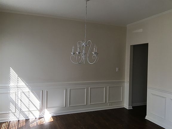 4th image of 5914 Lindley Crescent Dr