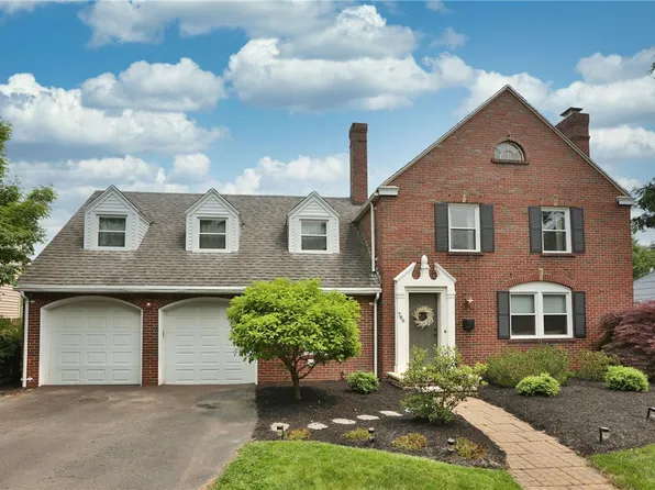 786 Hillside Ave, Rochester, NY 14618