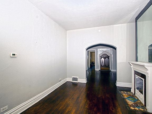 4th image of 6743 S Langley Ave