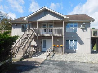 1103 Weir Lake Rd #2, Brodheadsville, PA 18322