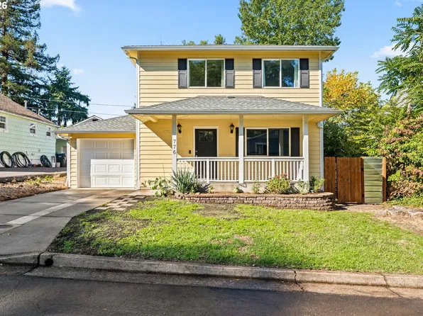 776 W Altamont St, Roseburg, OR 97471