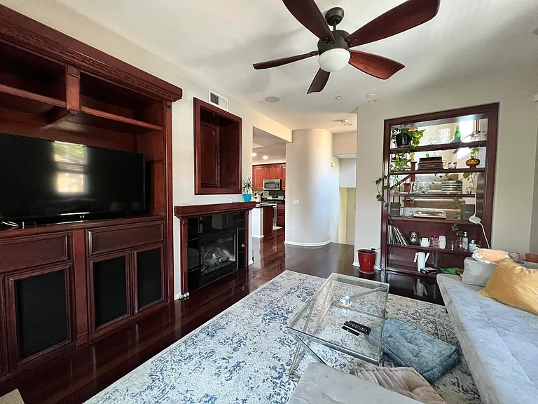 2874 Escala Cir — Photo 8