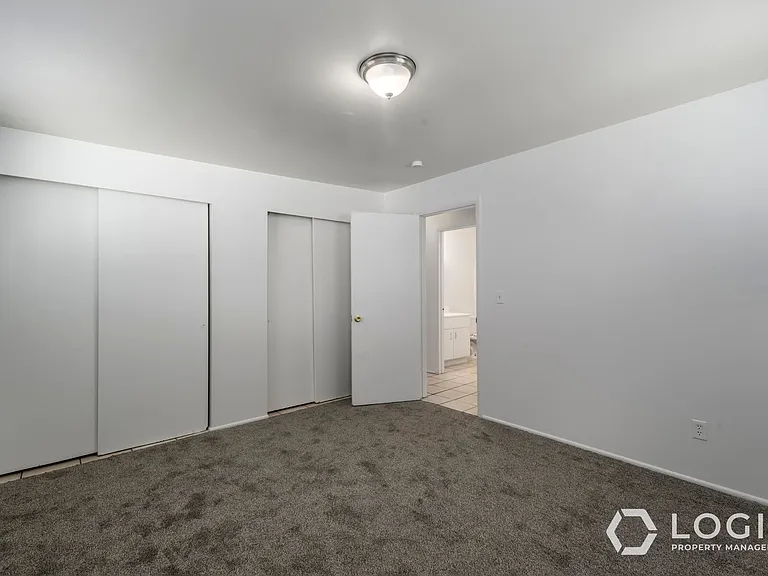 1610 W Ivy Cir #3 — Photo 9