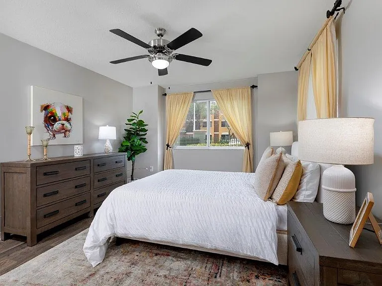 Weston Place Apartments — Photo 13
