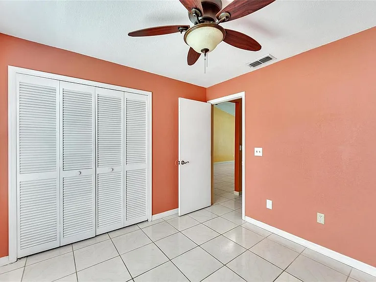 1523 Kestrel Way — Photo 4