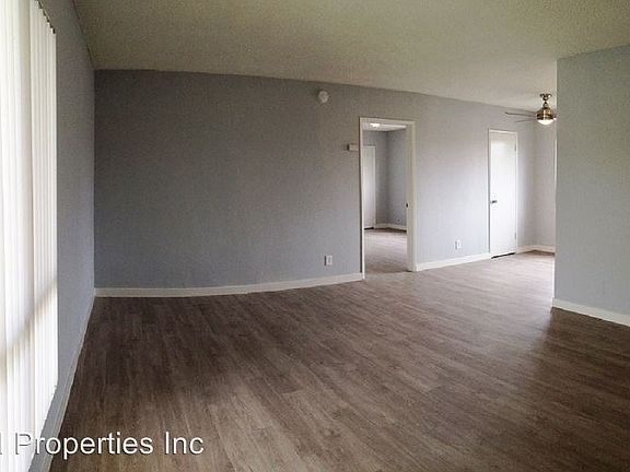 5th image of 1975 S Corning St APT 07
