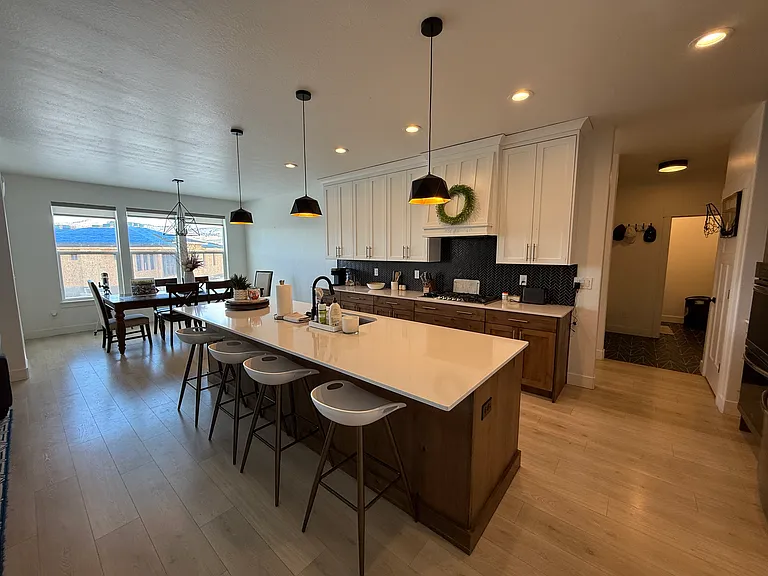 3142 W Harvard Dr — Photo 13
