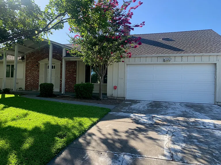 4455 A Pkwy — Photo 3
