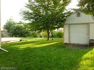3rd image of 7201 Timbercreek Dr