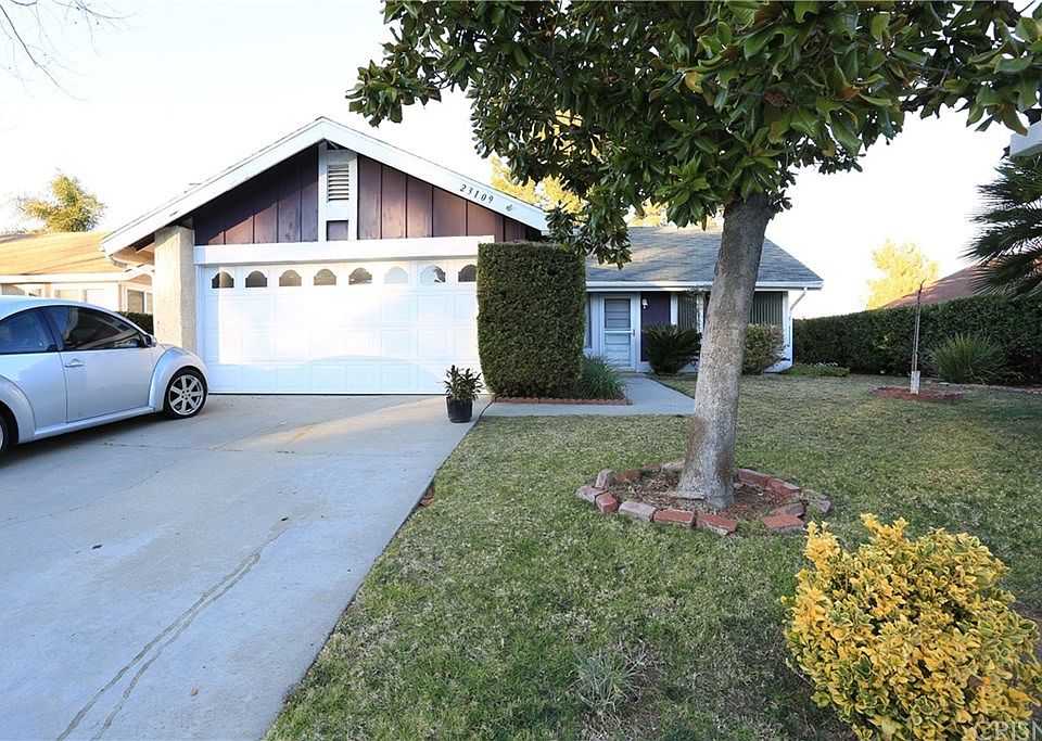 1st image of 23109 Magnolia Glen Dr