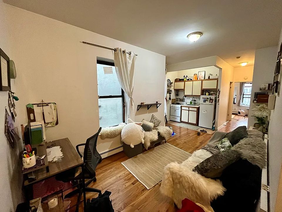 1st image of 166 Orchard St