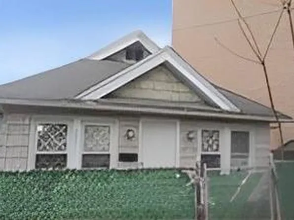 2951 Brighton 7 St, Brooklyn, NY 11235